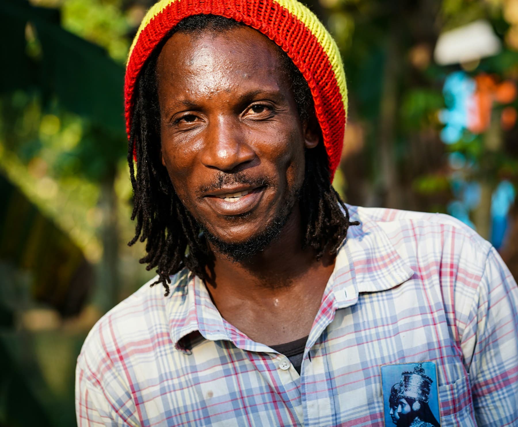 A Jamaican tradesman who takes work through WukLink